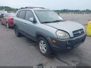  Salvage Hyundai TUCSON