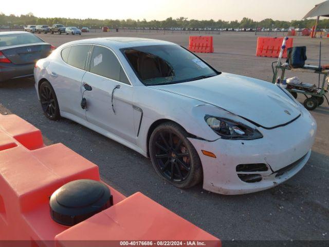  Salvage Porsche Panamera