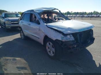  Salvage Jeep Grand Cherokee