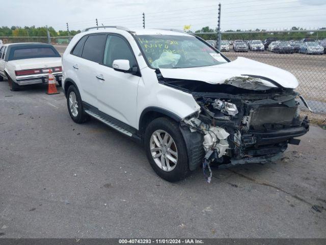  Salvage Kia Sorento