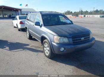  Salvage Toyota Highlander