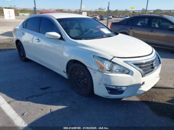  Salvage Nissan Altima