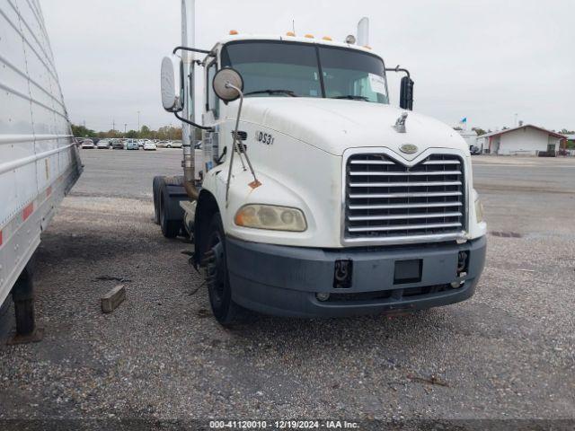  Salvage Mack Cxn613