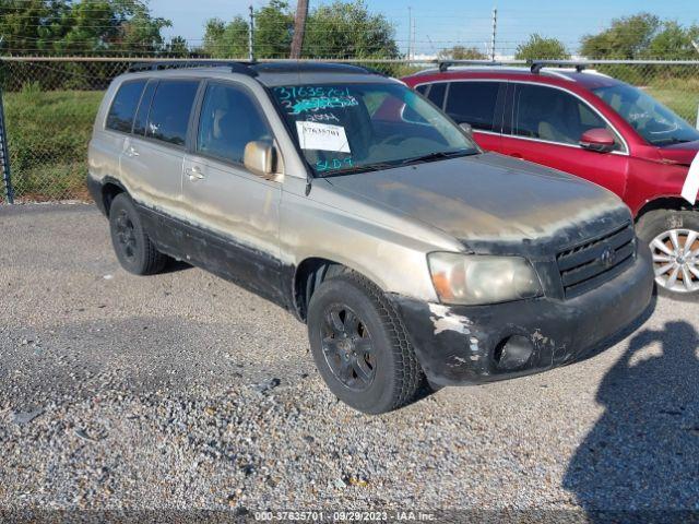  Salvage Toyota Highlander