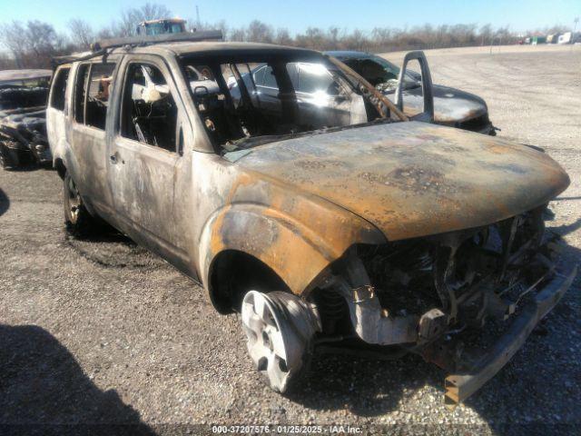  Salvage Nissan Pathfinder