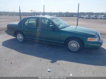  Salvage Ford Crown Victoria