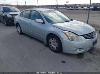  Salvage Nissan Altima