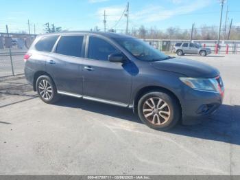  Salvage Nissan Pathfinder