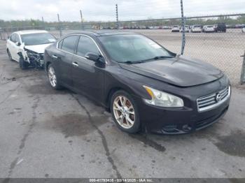  Salvage Nissan Maxima