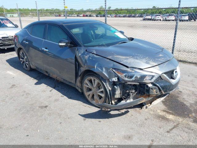  Salvage Nissan Maxima