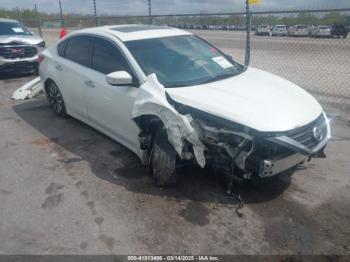  Salvage Nissan Altima