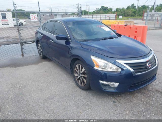  Salvage Nissan Altima