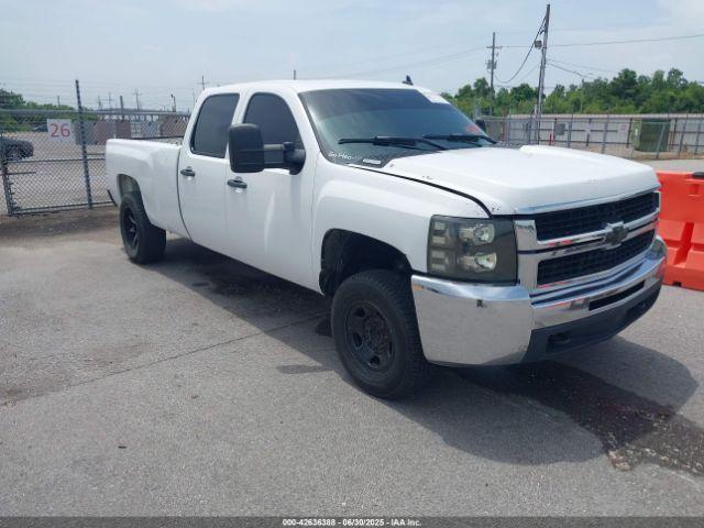  Salvage Chevrolet Silverado 2500