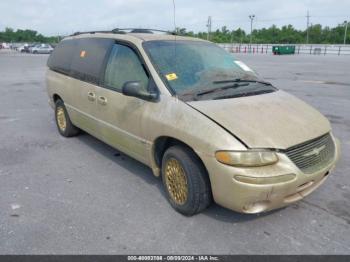  Salvage Chrysler Town & Country