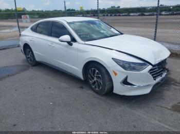  Salvage Hyundai SONATA