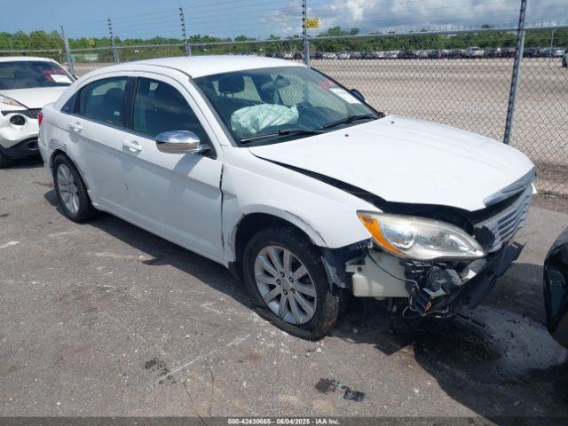  Salvage Chrysler 200