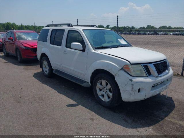  Salvage Nissan Pathfinder