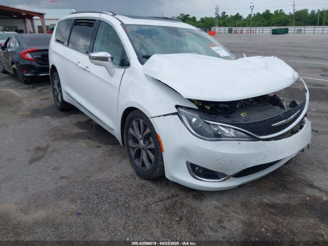  Salvage Chrysler Pacifica