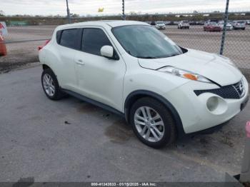  Salvage Nissan JUKE