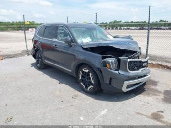  Salvage Kia Telluride