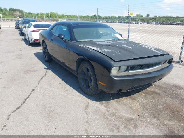  Salvage Dodge Challenger