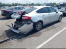 Ford Fusion S Image 9