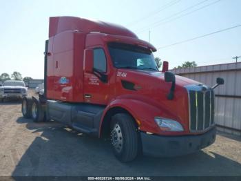  Salvage Peterbilt 579