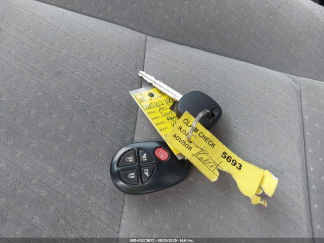 Toyota Sienna Le 8 Passenger Image 8