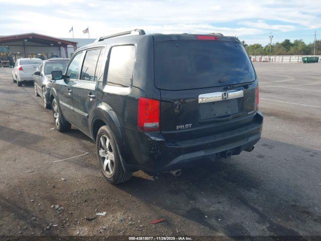 Honda Pilot Touring Image 2