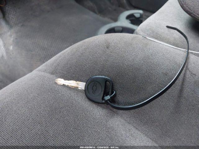 Chevrolet Silverado 3500 Work Truck Image 6