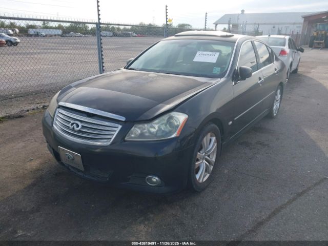 INFINITI M35 Image 2