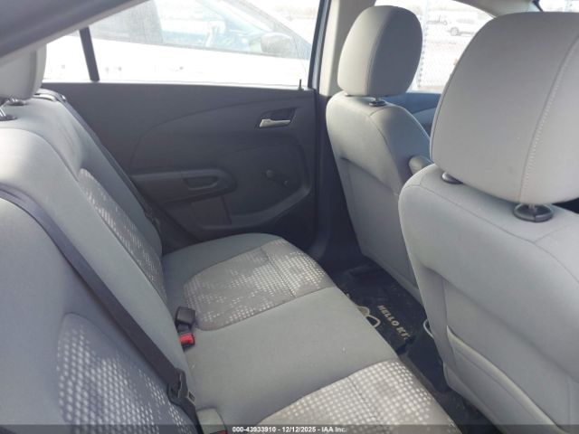 Chevrolet Sonic Ls Auto Image 3