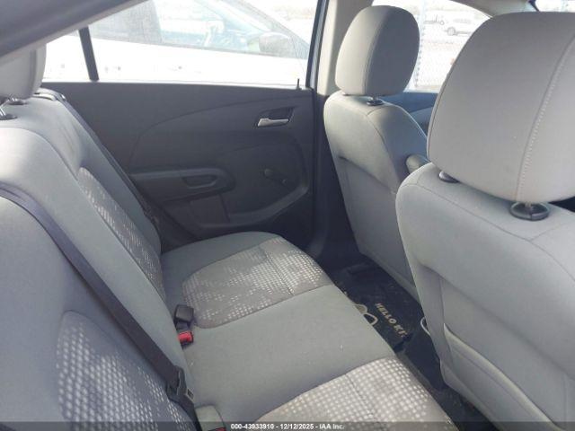 Chevrolet Sonic Ls Auto Image 3