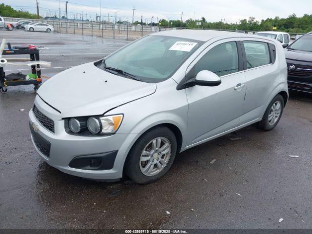 Chevrolet Sonic Lt Auto Image 2