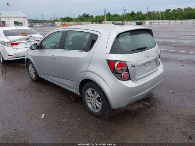 Chevrolet Sonic Lt Auto Image 9