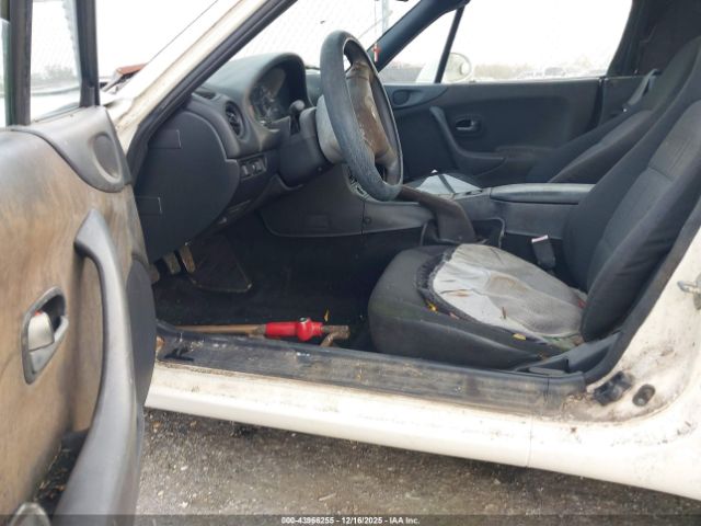 Mazda MX-5 Miata Image 7