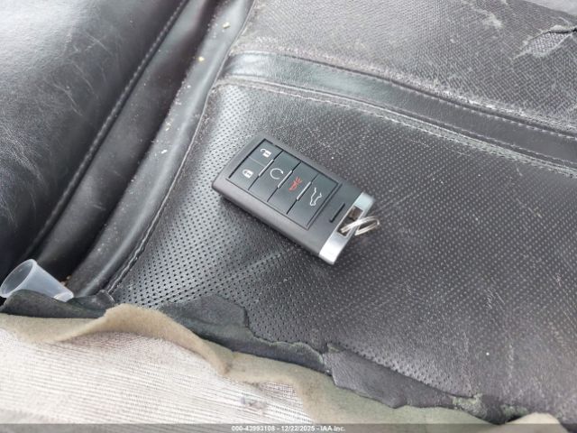 Cadillac SRX Luxury Collection Image 12