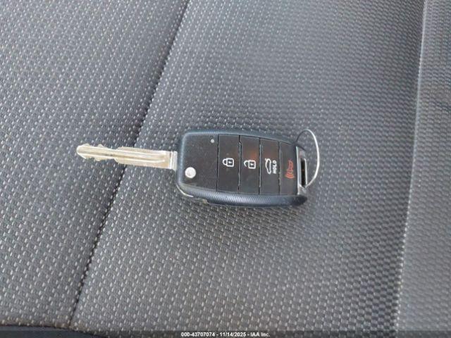 Kia Forte Lx Image 4