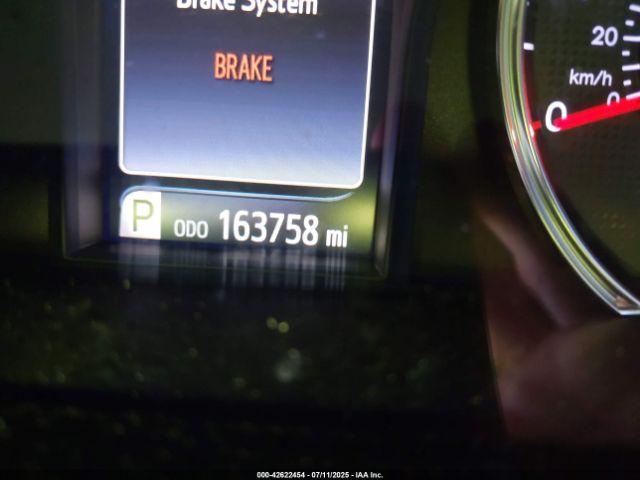 Toyota Camry Se Image 7