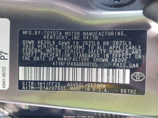 Toyota Camry Se Image 6