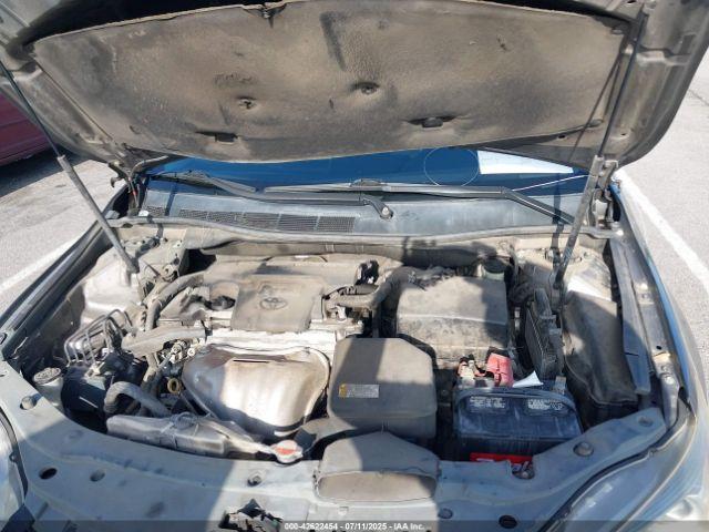 Toyota Camry Se Image 9