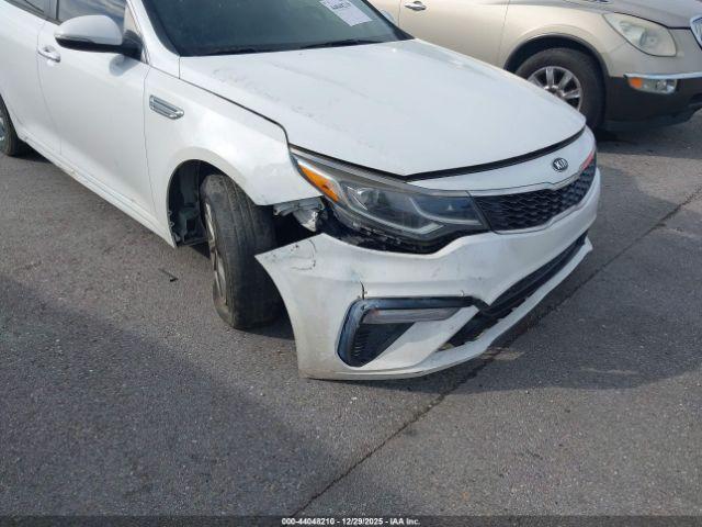 Kia Optima Lx Image 12