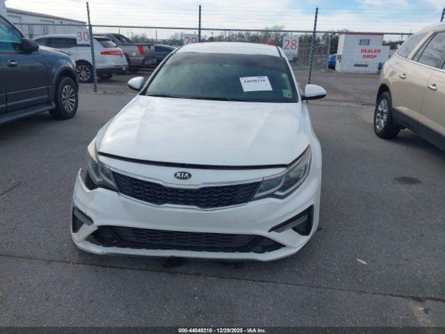 Kia Optima Lx Image 9