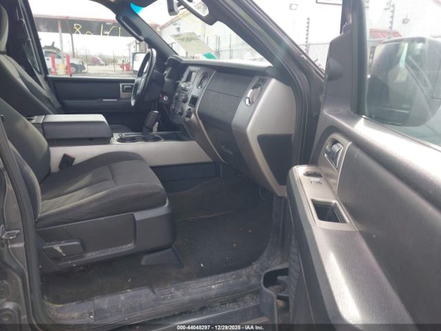 Ford Expedition Xlt Image 15