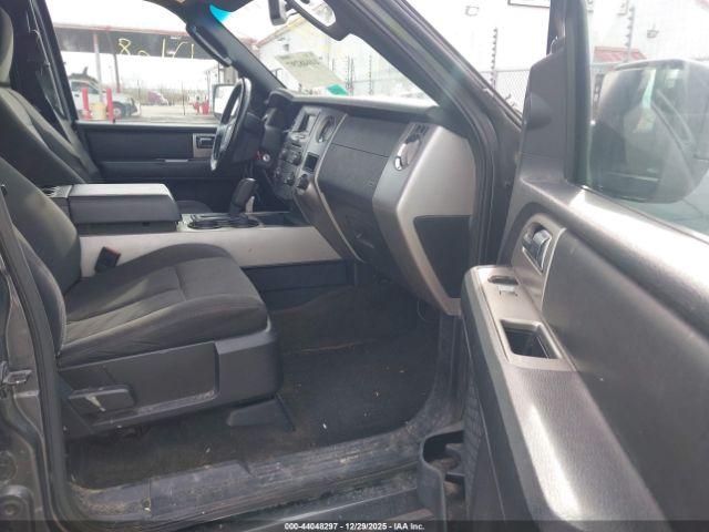 Ford Expedition Xlt Image 15