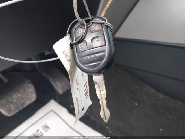 Ford Expedition Xlt Image 2