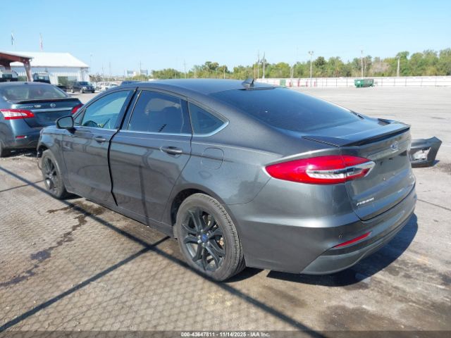 Ford Fusion Se Image 2