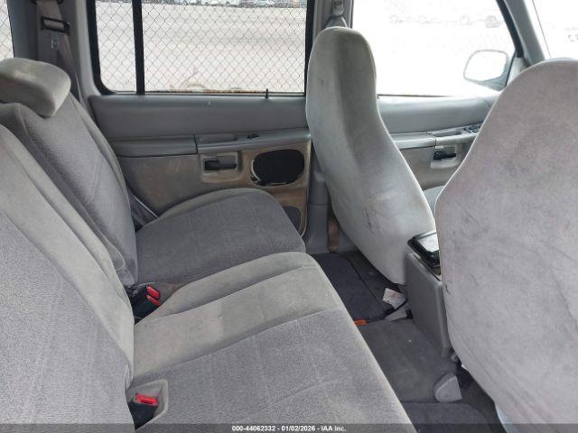 Ford Explorer Xls Image 2