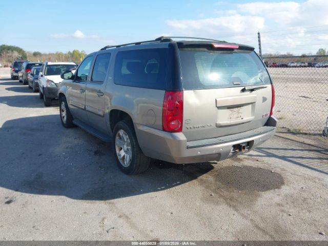 GMC Yukon Slt Image 2