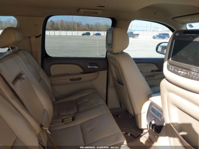 GMC Yukon Slt Image 3